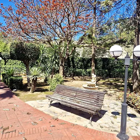Sr Reserva De 2bdr With Private Garden Apartment *