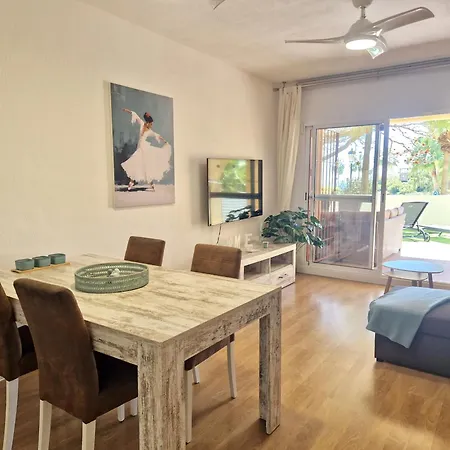 Sr Reserva De 2bdr With Private Garden Apartment Marbella